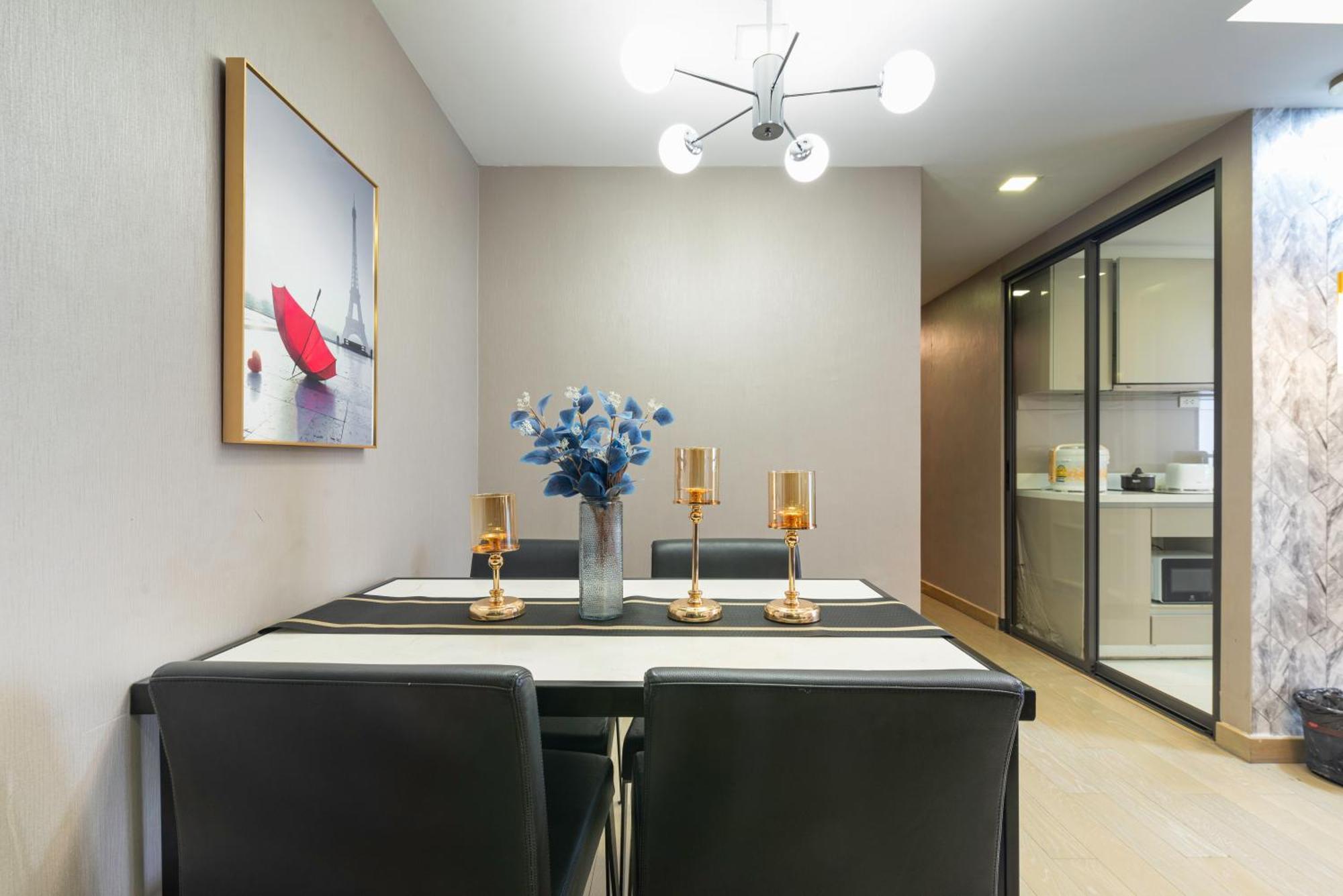 Dazzle Sukhumvit 7 By Lefoyer Appartement Bangkok Buitenkant foto